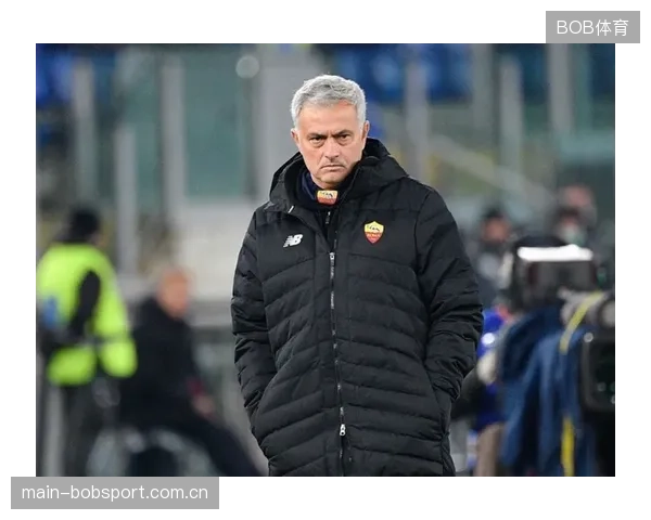 伊斯梅拉·萨尔等边路快马的突破是重要战术，其制造对手黄牌的能力或影响比赛走势。
